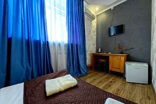 Гостиница Анна Новороссийск Стандартный двухместный номер с 1 кроватью-11