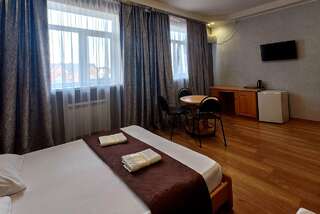 Гостиница Анна Новороссийск Стандартный трехместный номер-3