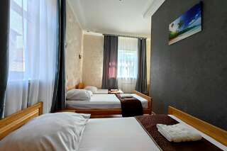 Гостиница Анна Новороссийск Трехместный номер-1