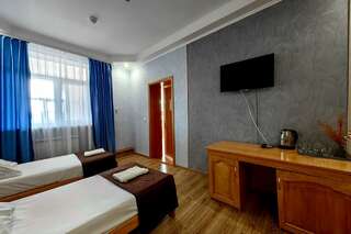 Гостиница Анна Новороссийск Семейный номер-1