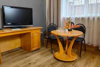 Гостиница Анна Новороссийск Стандартный семейный номер-9